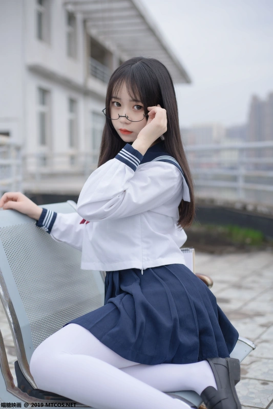 半度度度喵 喵喵的白丝水手服 - 喵糖映画